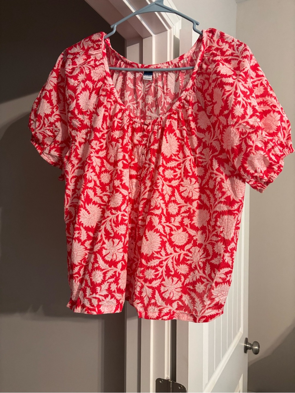 Old Navy Coral Red Floral Tie-Front Short Sleeve Blouse